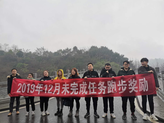 9月新人物&mdash;&mdash;张磊1882.png